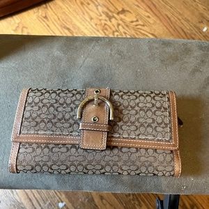 COACH WALLET AND CHECKBOOK COVER- LIGHT BROWN